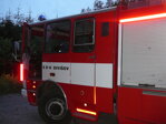 Strom hrozil v Čejkovicích pádem na dům