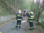 Noční požár pod Divišovem, padlý strom na dálnici D1