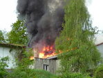 13.05.2015 Osmihodinový zásah u rozsáhlého požáru budovy (FOTO)