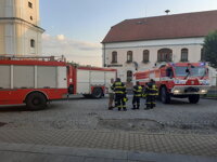 Jednotky zasahovaly na náměstí v Divišově Jednotky zasahovaly na náměstí v Divišově