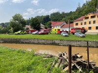Hasiči z Divišova vytáhli z jezu ve Šternberku tři tonoucí Hasiči z Divišova vytáhli z jezu ve Šternberku tři tonoucí