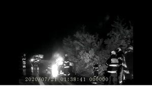 Na dálnici shořel osobní automobil