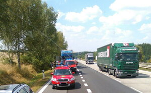 04.08.2015 Požár návěsu kamiónu na dálnici D1